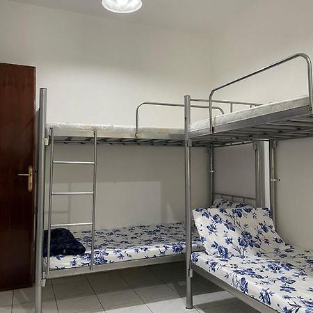 Brand New Boys Hostel 5 Min Walk From Burjuman Metro Station Exit-4 With All Brand New Furnishings & Free Facilities Dubai Bagian luar foto