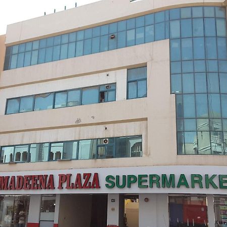 Brand New Boys Hostel 5 Min Walk From Burjuman Metro Station Exit-4 With All Brand New Furnishings & Free Facilities Dubai Bagian luar foto