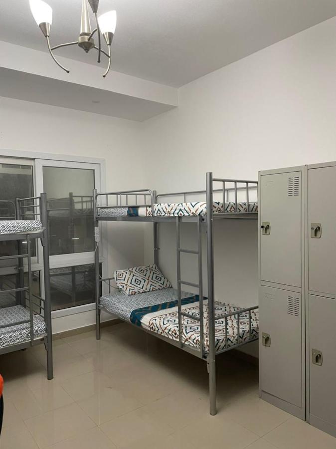 Brand New Boys Hostel 5 Min Walk From Burjuman Metro Station Exit-4 With All Brand New Furnishings & Free Facilities Dubai Bagian luar foto